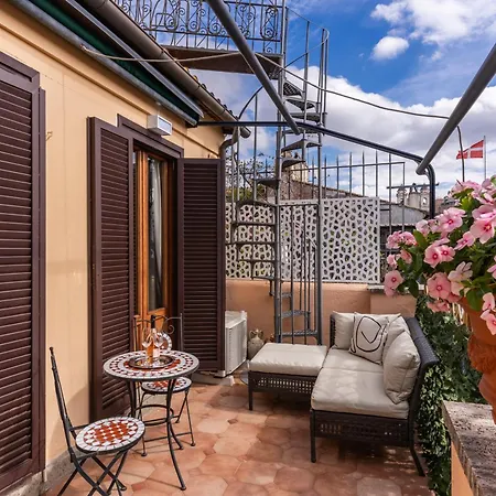 Twilight Terrace - Piazza Di Spagna * רומא