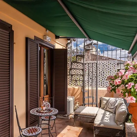 Twilight Terrace - Piazza Di Spagna * רומא